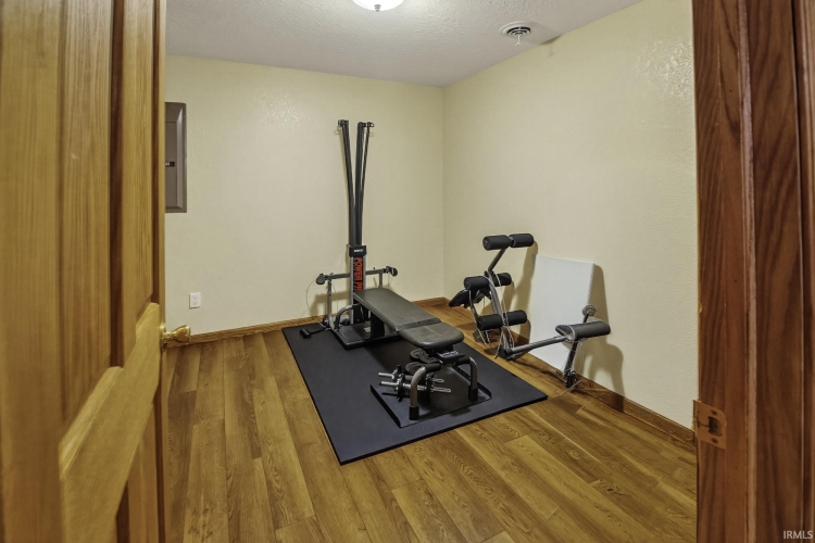 Listing Image 43