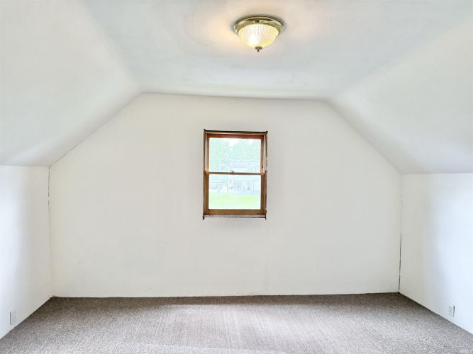 Listing Image 24