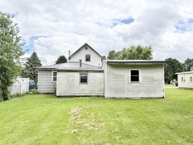 Listing Image 6
