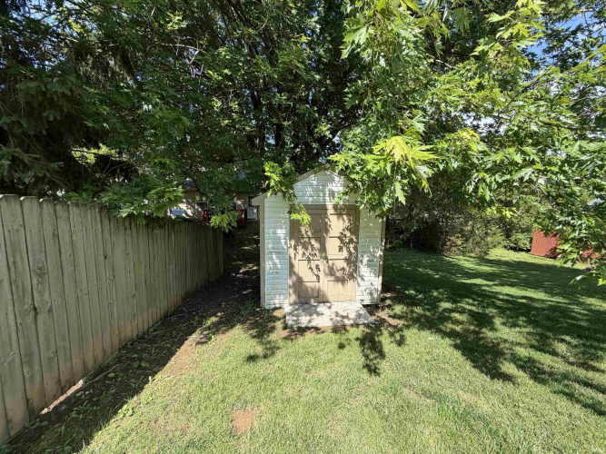 Listing Image 23