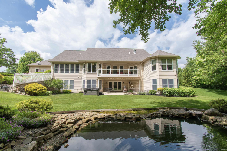 Listing Image 8