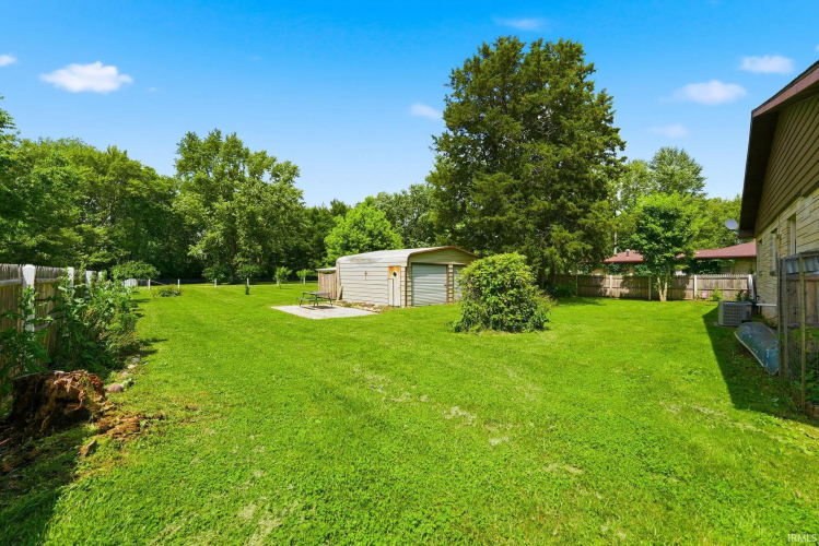 Listing Image 12