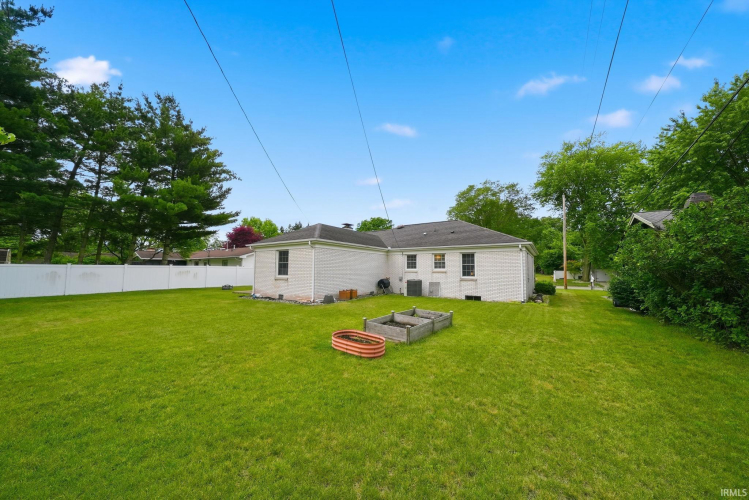 Listing Image 38