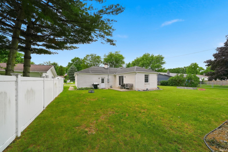 Listing Image 40