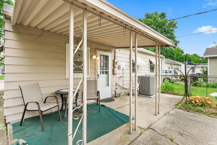 Listing Image 16