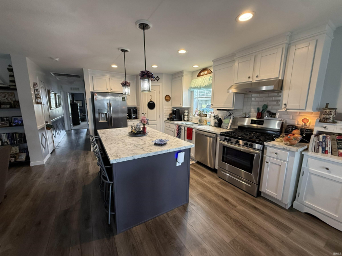 Listing Image 15