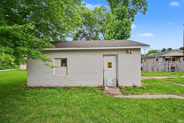 Listing Image 20