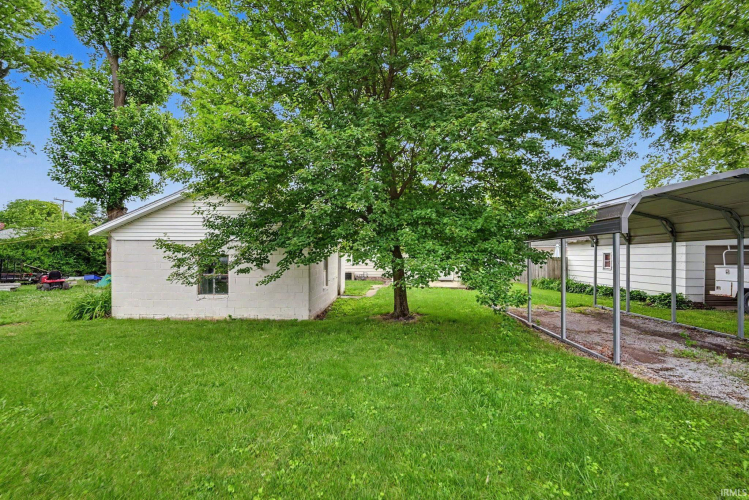 Listing Image 22
