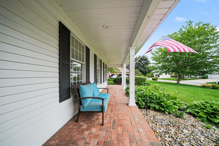Listing Image 42