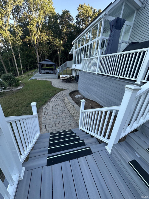 Listing Image 9