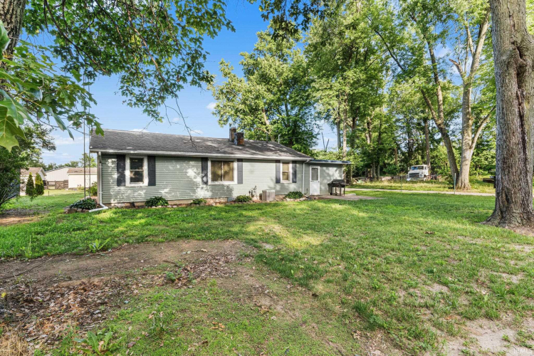Listing Image 17