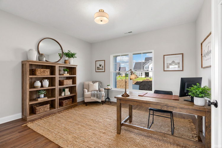 Listing Image 12