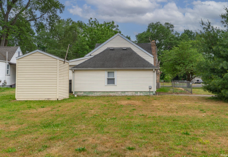 Listing Image 19