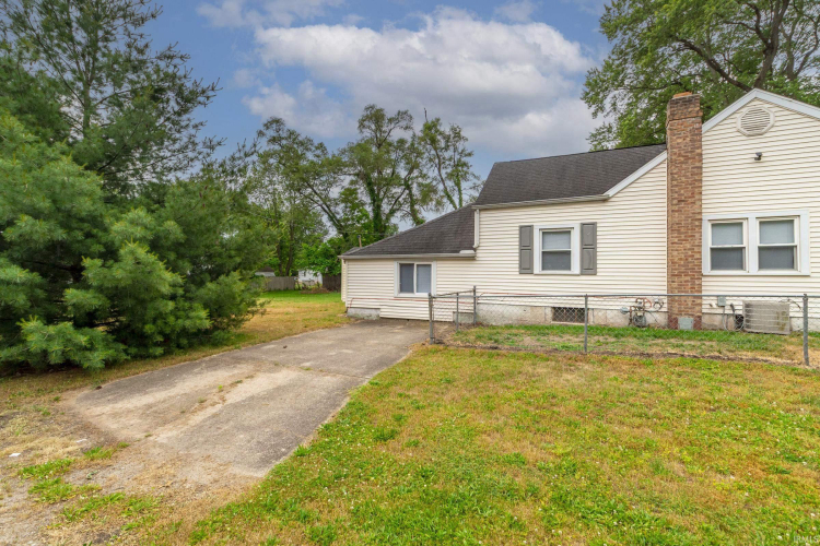 Listing Image 20