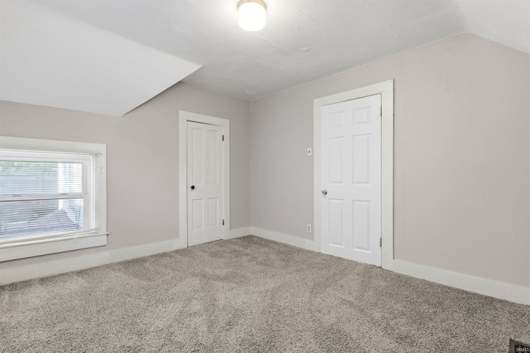 Listing Image 26