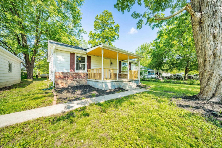Listing Image 3