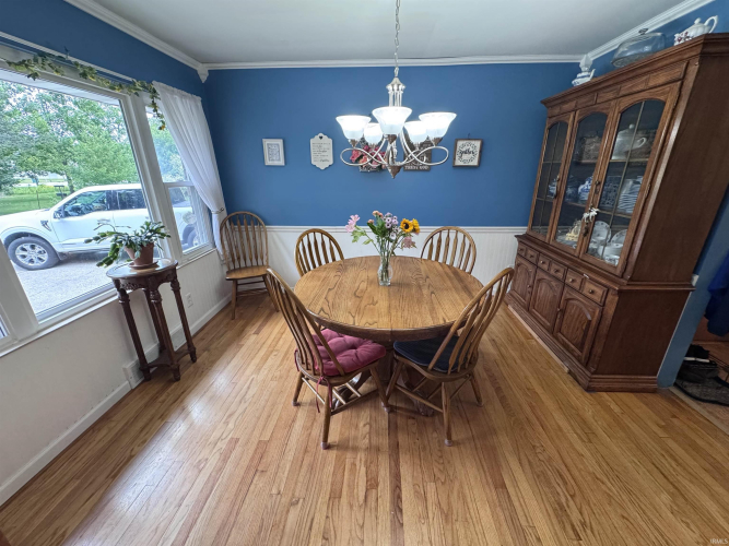Listing Image 17
