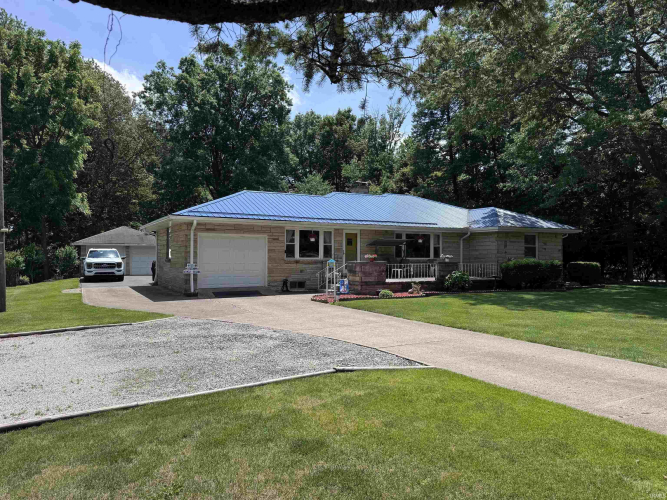 Listing Image 3