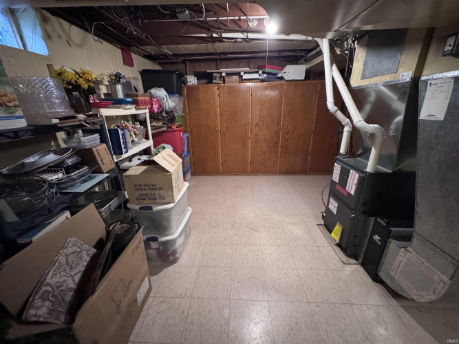 Listing Image 40