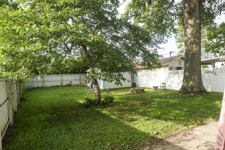 Listing Image 14