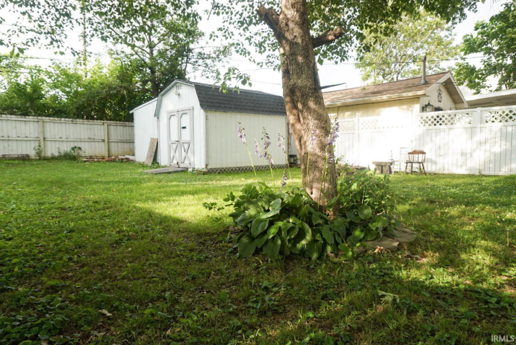 Listing Image 15