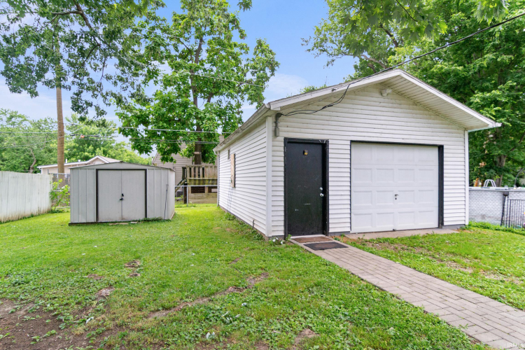 Listing Image 14
