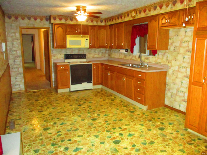 Listing Image 5