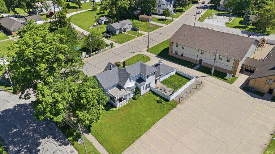 Listing Image 12