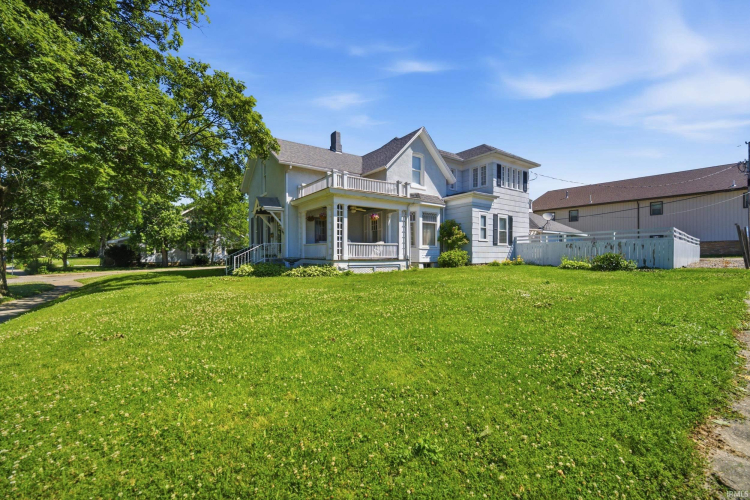 Listing Image 9