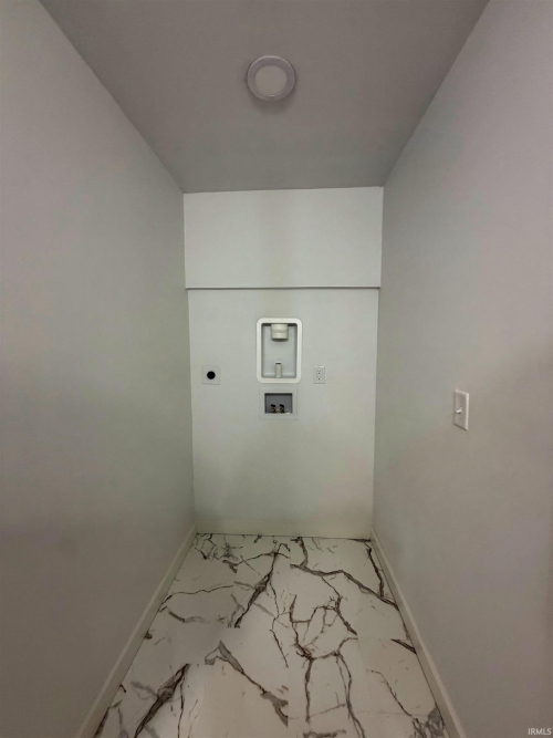 Listing Image 24