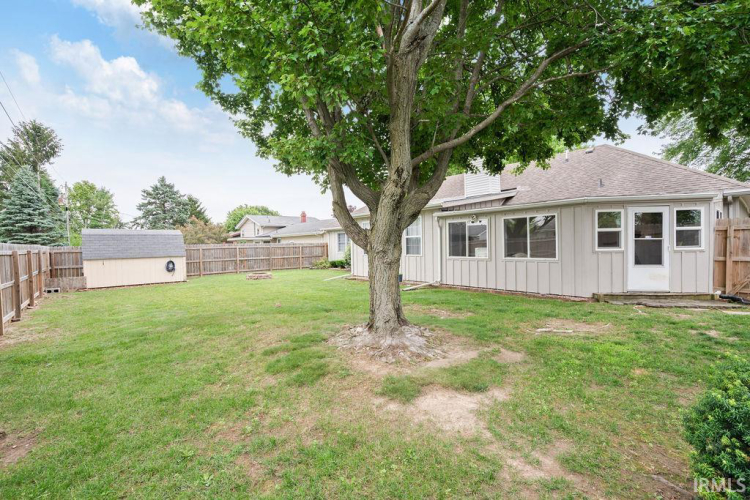 Listing Image 6