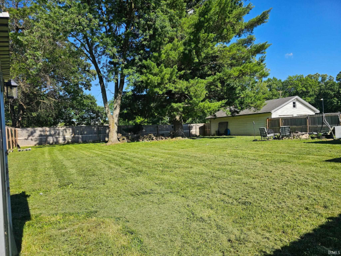 Listing Image 8