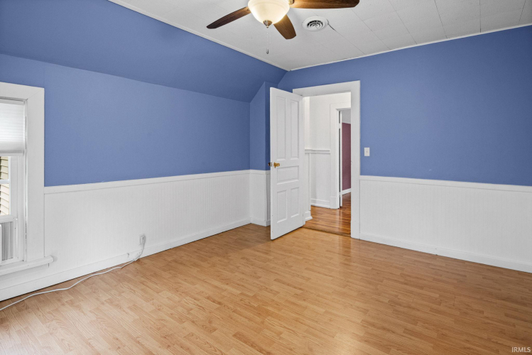 Listing Image 28