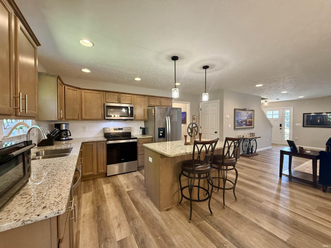 Listing Image 9