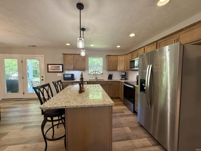 Listing Image 10