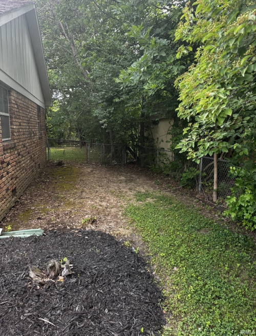 Listing Image 24