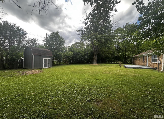 Listing Image 6
