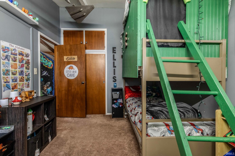 Listing Image 36