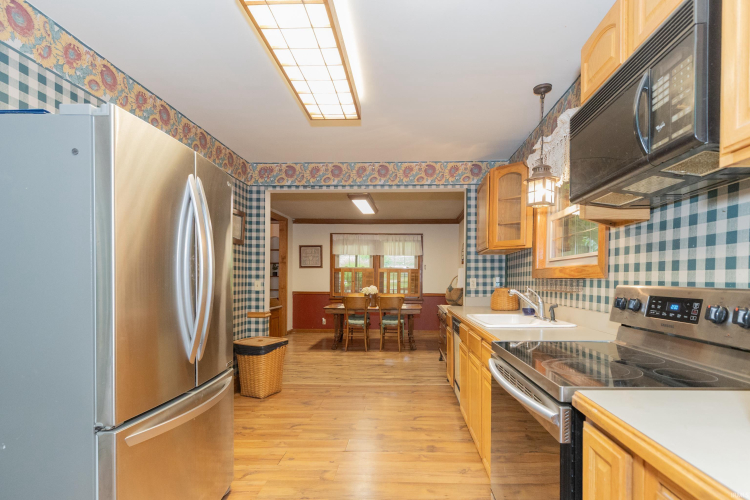 Listing Image 13