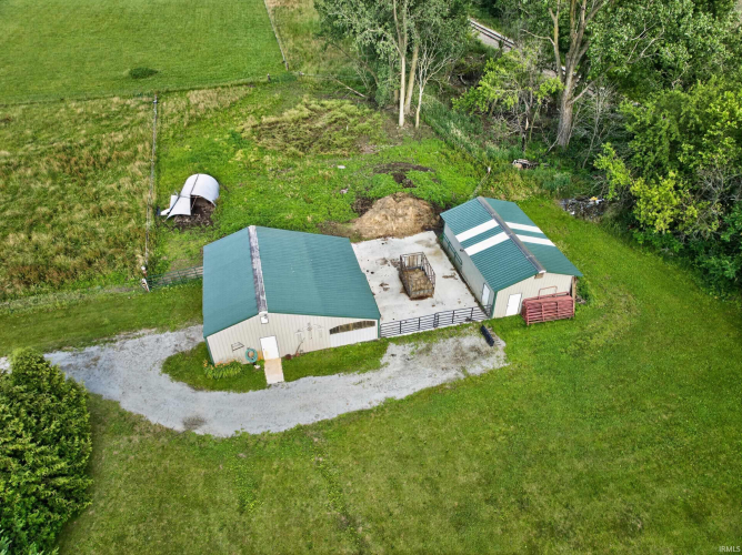 Listing Image 6