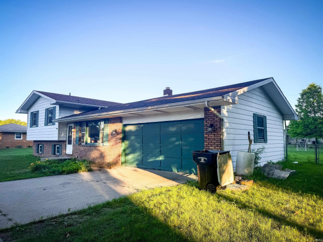 Listing Image 3
