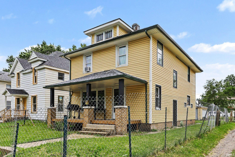 Listing Image 3