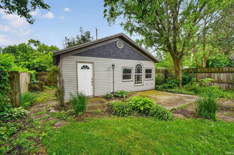 Listing Image 27