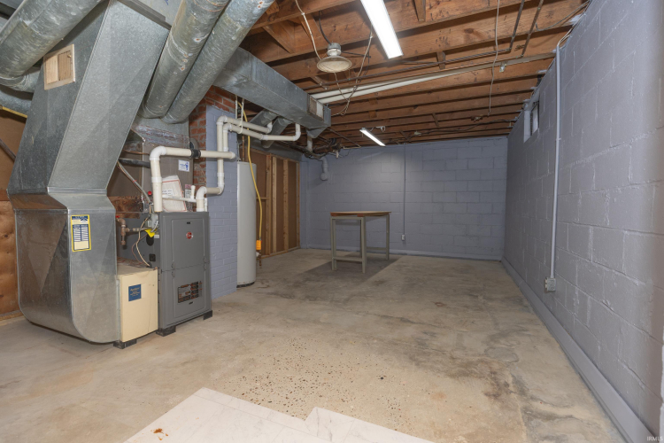 Listing Image 27