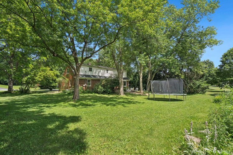 Listing Image 38
