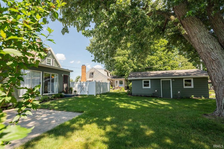 Listing Image 33