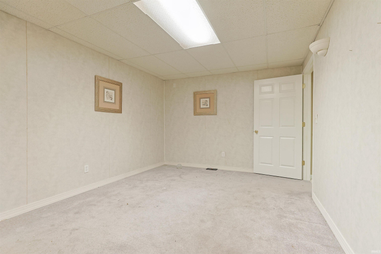 Listing Image 28