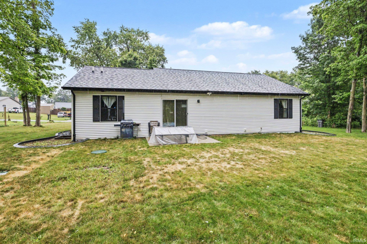 Listing Image 17