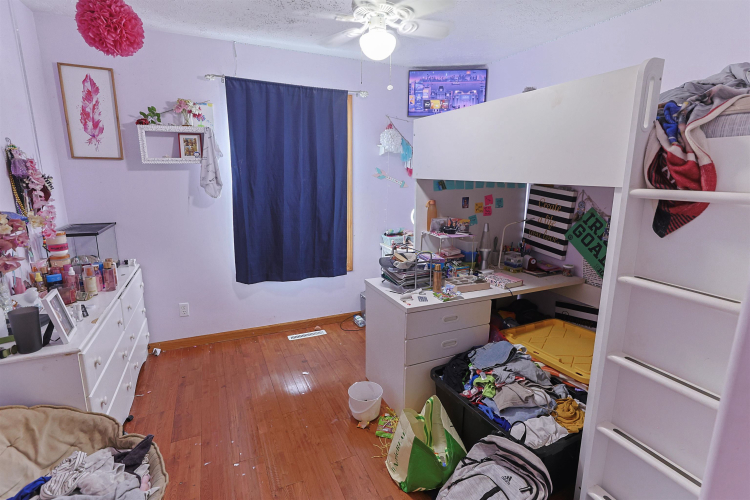Listing Image 27