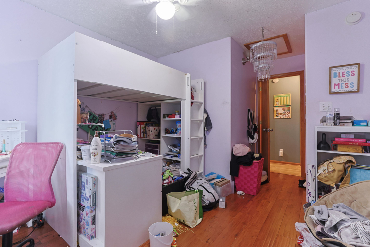 Listing Image 28